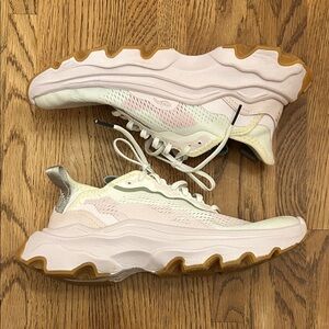 Sorel Kinetic Break thru Women's Sneakers in Pink and Cream